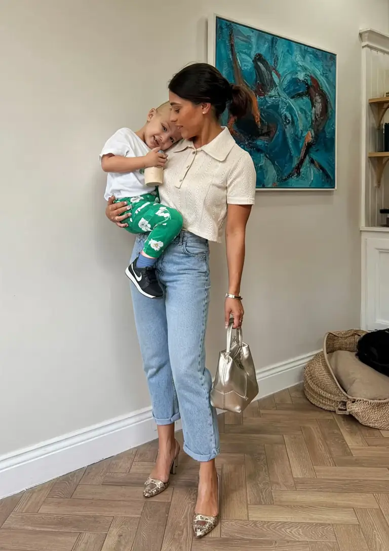Casual Mom Outfits 2026: Easy, Stylish Looks for Every Season