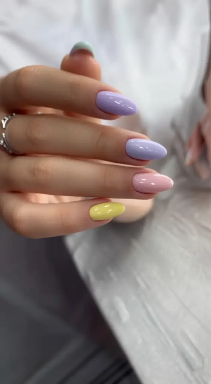 Almond Spring Nails Ideas: Fresh & Stylish Designs for the New Season