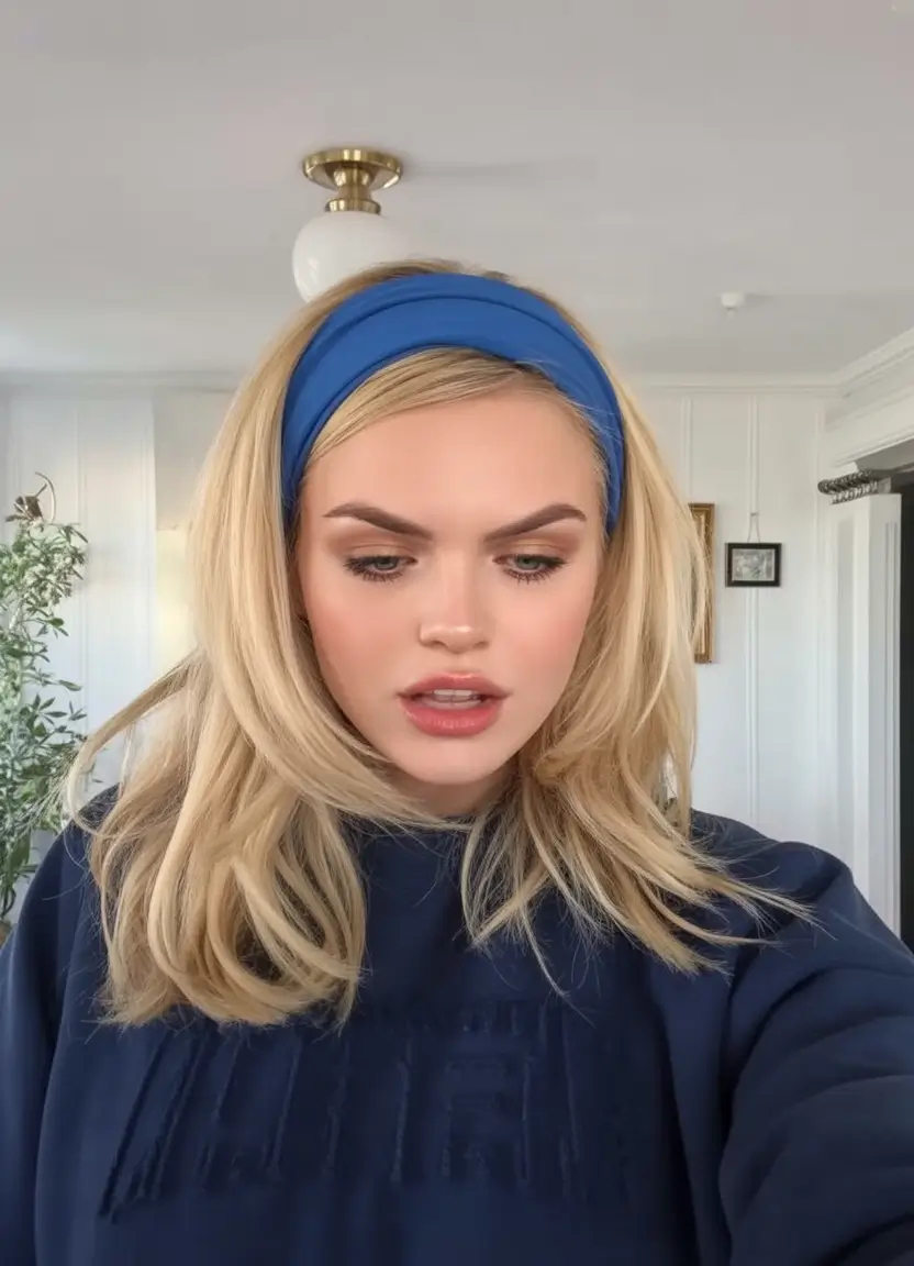 Best Haircuts for Medium Hair 2026: Trendy Layered Looks for Every Woman