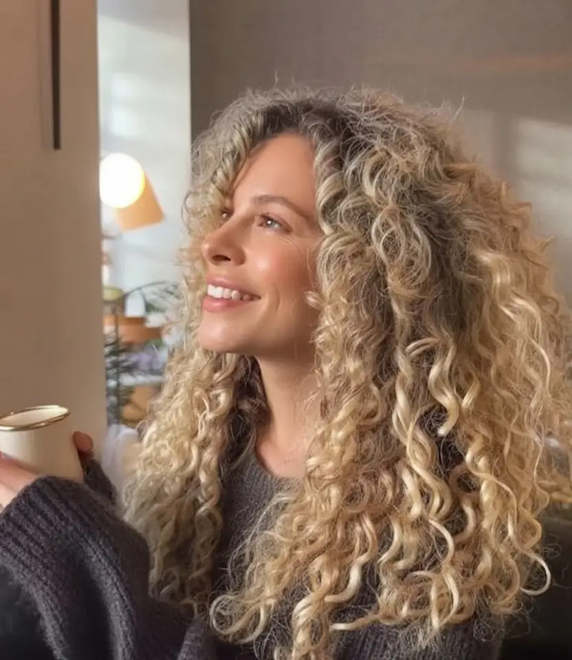 Best Haircuts for Medium Hair 2026: Trendy Layered Looks for Every Woman