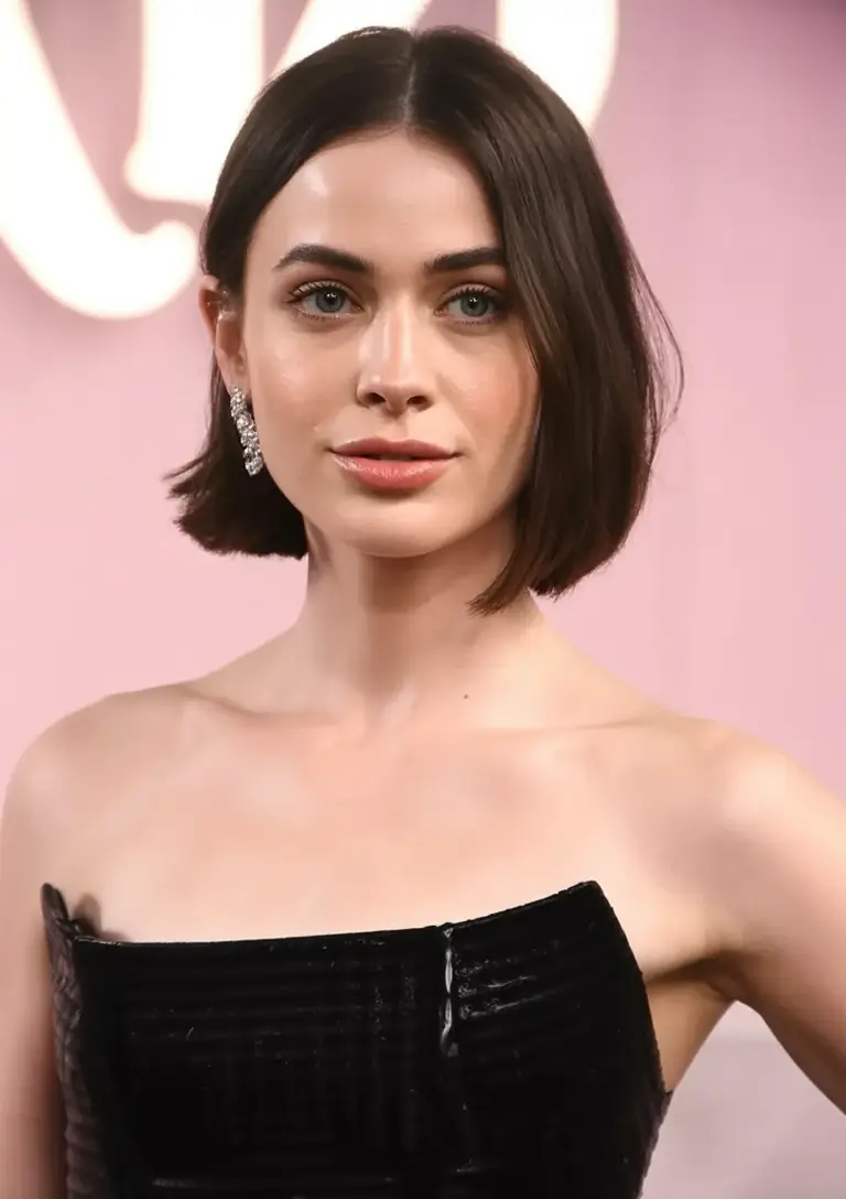Best Short Haircuts for Women 2026: Chic Pixies, Modern Bobs & Flattering Styles for Every Face Shape