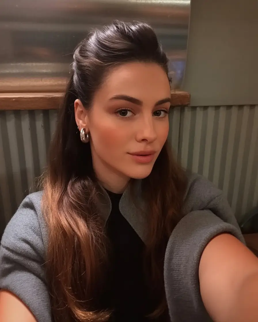 Hairstyles for Long Hair 2026: Fresh Trends, Soft Waves & Modern Volume