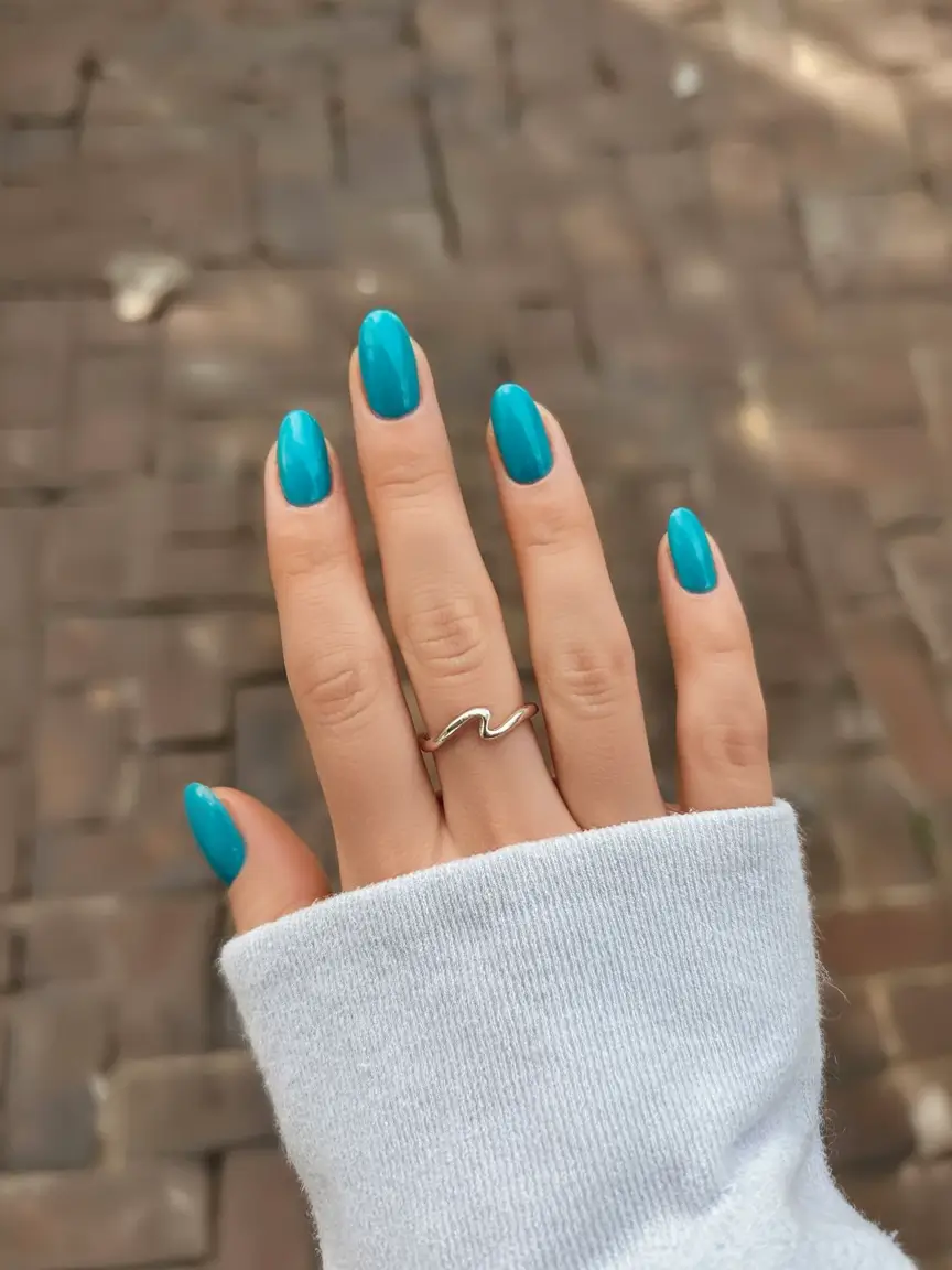 Spring Nails Color Ideas 2026: Fresh Two-Color & Solid Spring Manicures