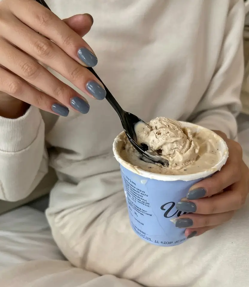 Spring Nails Color Ideas 2026: Fresh Two-Color & Solid Spring Manicures