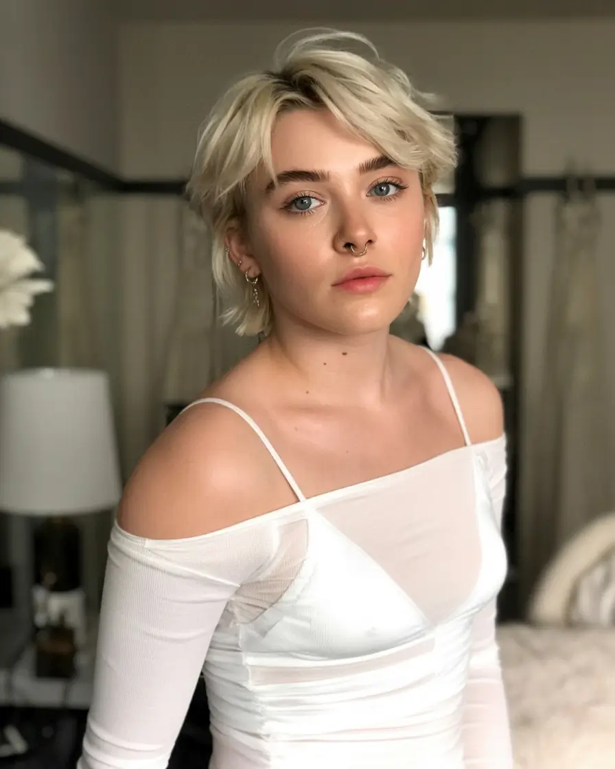 Latest Spring Pixie 2026: Fresh Cuts, Light Colors & Inspiring Short-Hair Trends