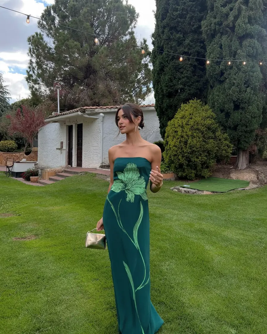 Natural Spring Wedding Outfit 2026: Fresh & Classy Ideas for Every Guest