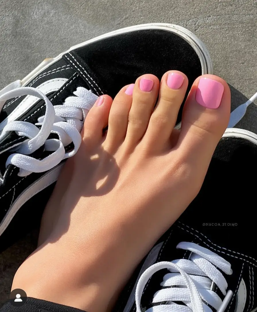 Top Spring Toe Nail Color 2026: Fresh Pedicure Ideas to Try This Season